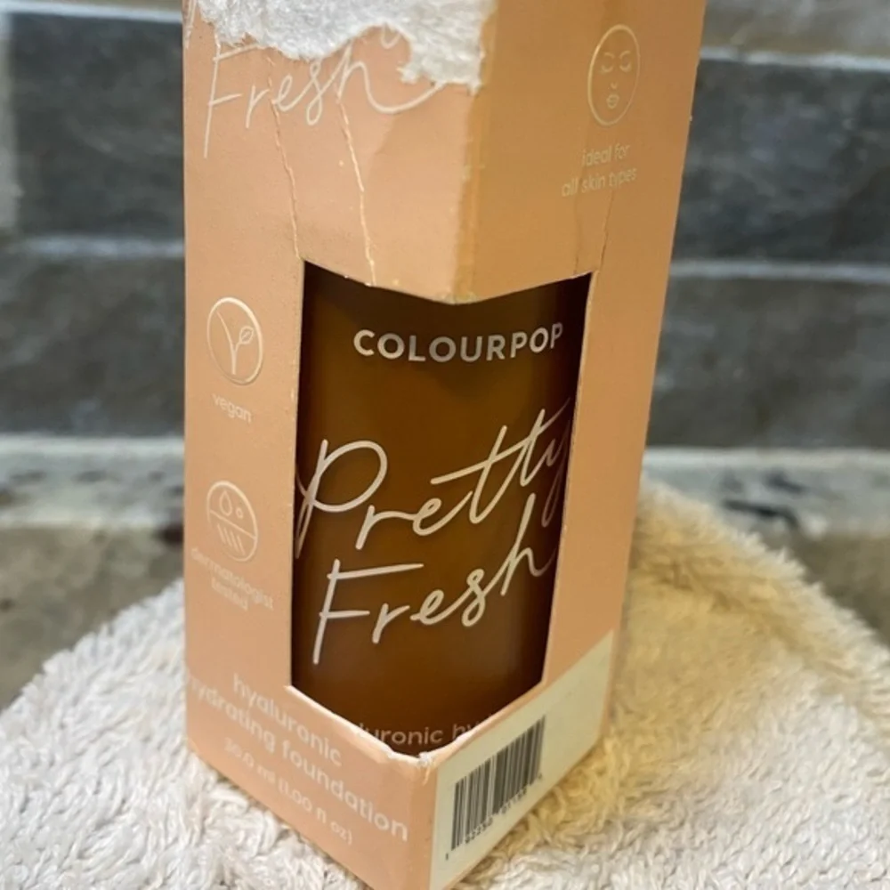 Deep Dark 190w Pretty Fresh‎ Colourpop Foundation New ( Box Has Flaws)